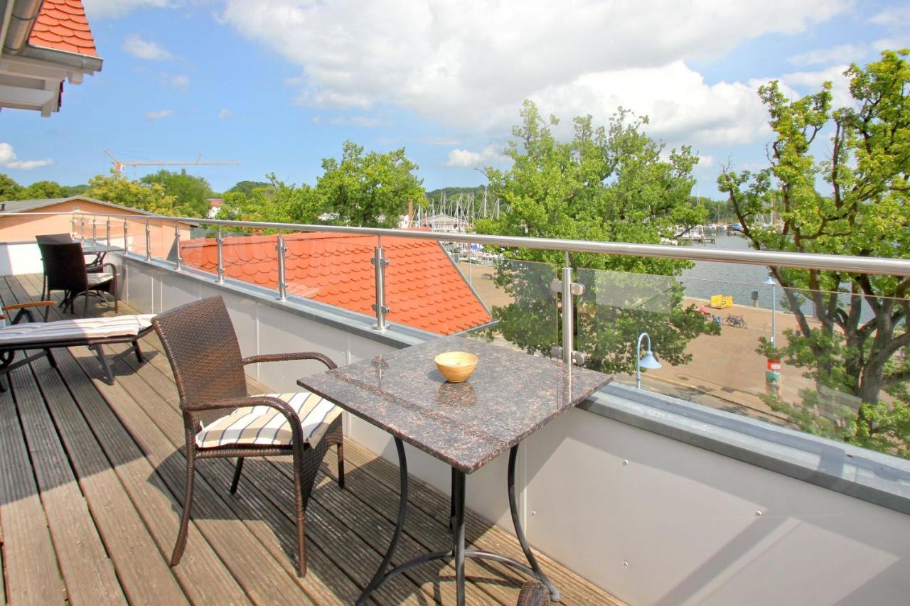 Hafennahe Penthousewohnung Mit Meerblick - Hafenresidenz Lauterbach Fewo 2-7 Exterior foto